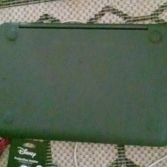 HP Intel Inside Energystar Touchscreen Chromebook - Picture 6 of 9